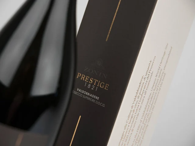 Zonin Prestige Prosecco Packaging Logo